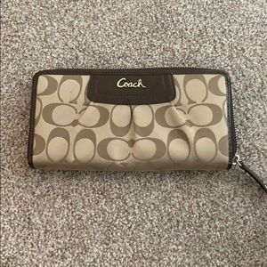 Coach wallet